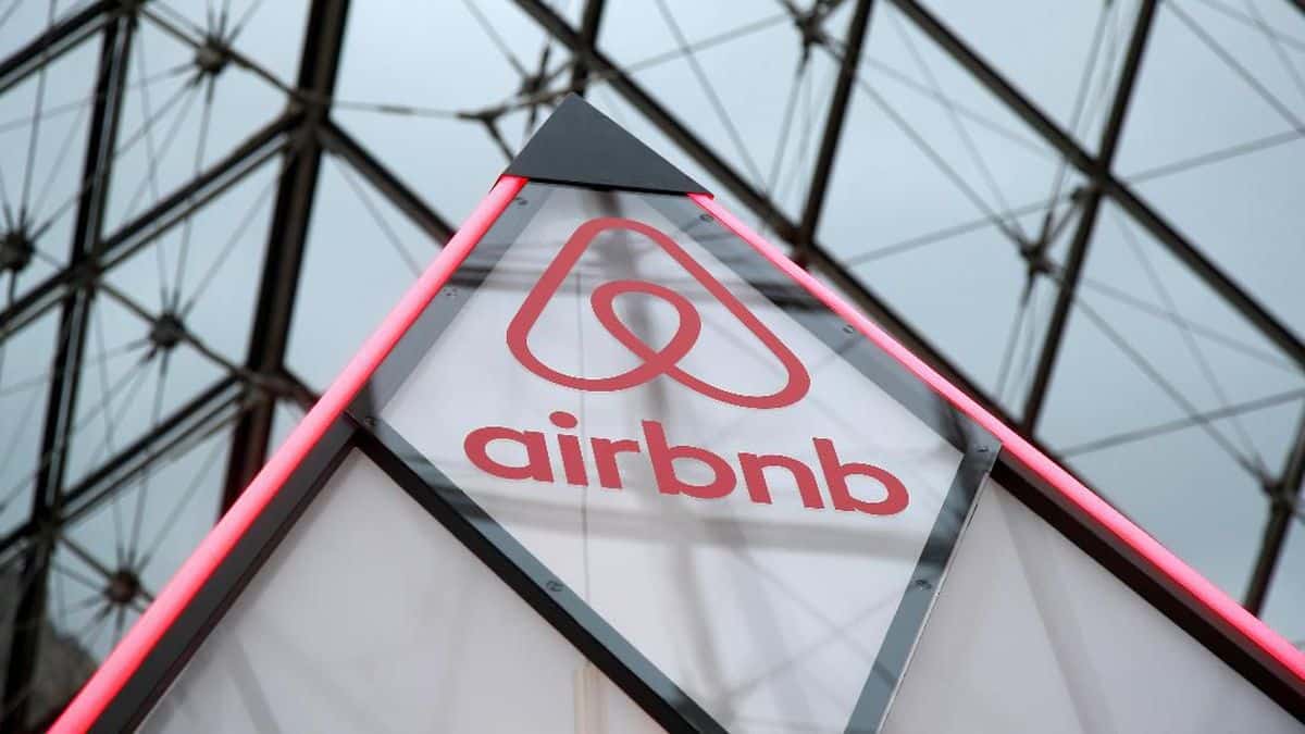 Airbnb Uji Pencarian AI Percakapan dan Listing Bersponsor
